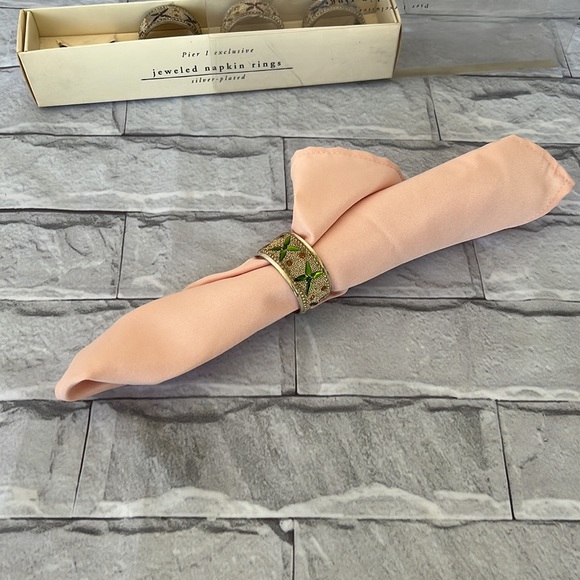 Pier 1 Exclusive Jeweled napkin rings - Picture 6 of 8